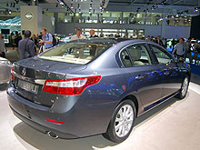 Стали известны новые подробности о Renault Latitude - Renault