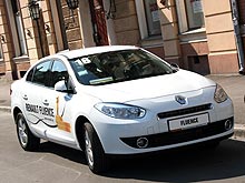 На каких автомобилях ездят гости Одесского Кинофестиваля? - Renault