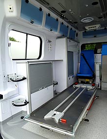 В Украине представили автомобили скорой помощи Renault-ЛАЗ на базе Renault Master - Renault