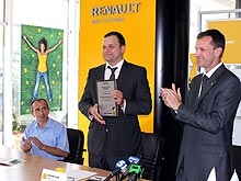 В Черновцах открылся новый дилерский центр Renault - Renault