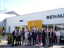В Ивано-Франковске открылся официальный дилерский центр Renault - Renault