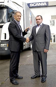 Scania поставила еще 8 тягачей для компании «Агромат» - Scania