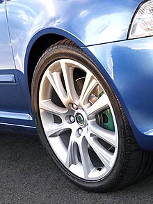 Участники сервисной акции Skoda могут получить комплект оригинальных легкосплавных дисков - Skoda