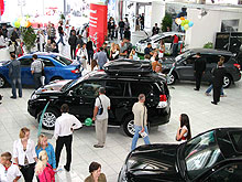 На «Столичном Автошоу 2010» Toyota провела тест-драйвы автомобилей - Toyota