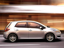 До конца июня действует горячее ценовое предложение на Toyota Auris и Toyota Avensis - Toyota