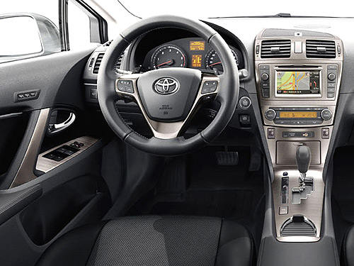 Обновленный Toyota Avensis уже доступен к заказу - Toyota