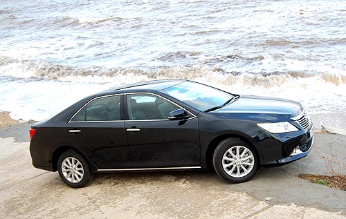 Тест-драйв новой Toyota Camry: Правильный генетический код