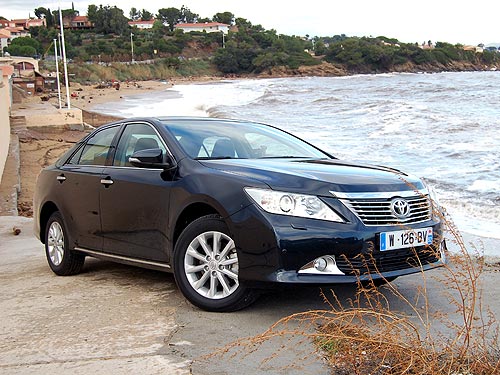 Тест-драйв новой Toyota Camry: Правильный генетический код