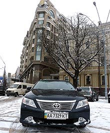 Тест-драйв новой Toyota Camry. Испытание украинскими дорогами