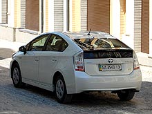 Daimler будет закупать гибридные технологии у Toyota - Toyota