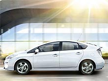 В Украине стартовали продажи обновленного Toyota Prius - Toyota