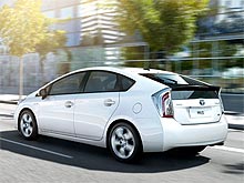 В Украине стартовали продажи обновленного Toyota Prius - Toyota