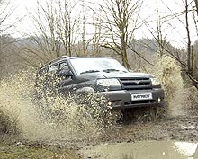 Покупатели UAZ Patriot получают скутер за 1 гривну - UAZ