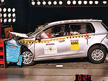 Новый Volkswagen Golf получил пять звезд в краш-тесте EuroNCAP - Volkswagen