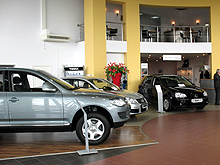 Купи Volkswagen Touareg и получи в подарок Volkswagen Polo - Volkswagen