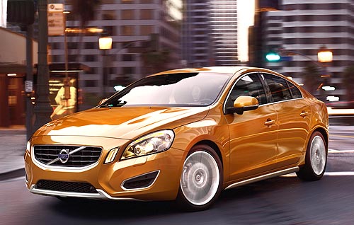 Volvo S60 назвали лучшим автомобилем среднего класса в Украине - Volvo