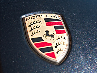 Porsche готовит флагманское "четырехдверное купе" - Porsche