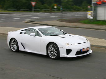 Суперкар Lexus LF-A уже проходит финальные тесты - Lexus