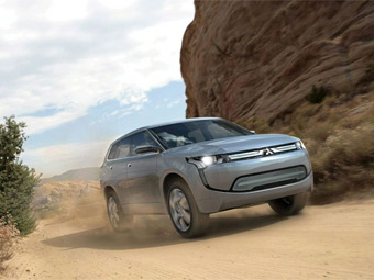 Каким будет новое поколение Mitsubishi Outlander - Mitsubishi