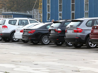 В РФ на новые авто потратили $27 млрд. в 2009 году - авторынок
