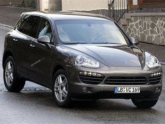 Стали известны теххарактеристики нового поколения Porsche Cayenne - Porsche