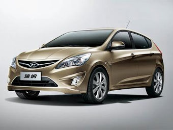 Hyundai представил хэтчбек Verna нового поколения - Hyundai