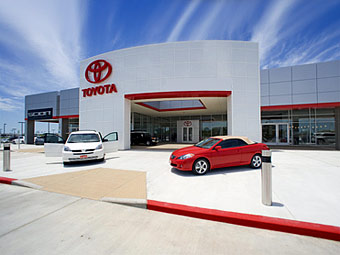 Toyota сохранила статус №1 в мире - Toyota