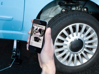 Поменять колесо на автомобилях Lancia и Alfa Romeo можно с помощью подсказок на iPhone - Alfa Romeo 