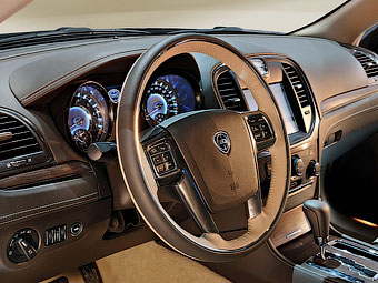 Появились фотографии интерьера нового седана Lancia - Lancia