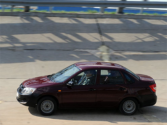 Бюджетную Lada Granta будут выпускать на "ИжАвто" - Lada