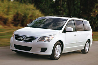 Появились фотографии нового минивэна Volkswagen Routan - Volkswagen