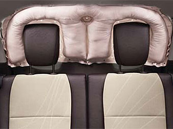 Toyota предложила подушки безопасности для голов задних пассажиров - Toyota