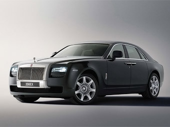 Rolls-Royce официально представила свой самый маленький седан - Rolls-Royce