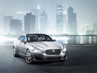 Jaguar официально представила новый флагманский седан XJ - Jaguar