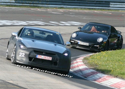 Новый Nissan Skyline обогнал Porsche 911 Turbo - Nissan